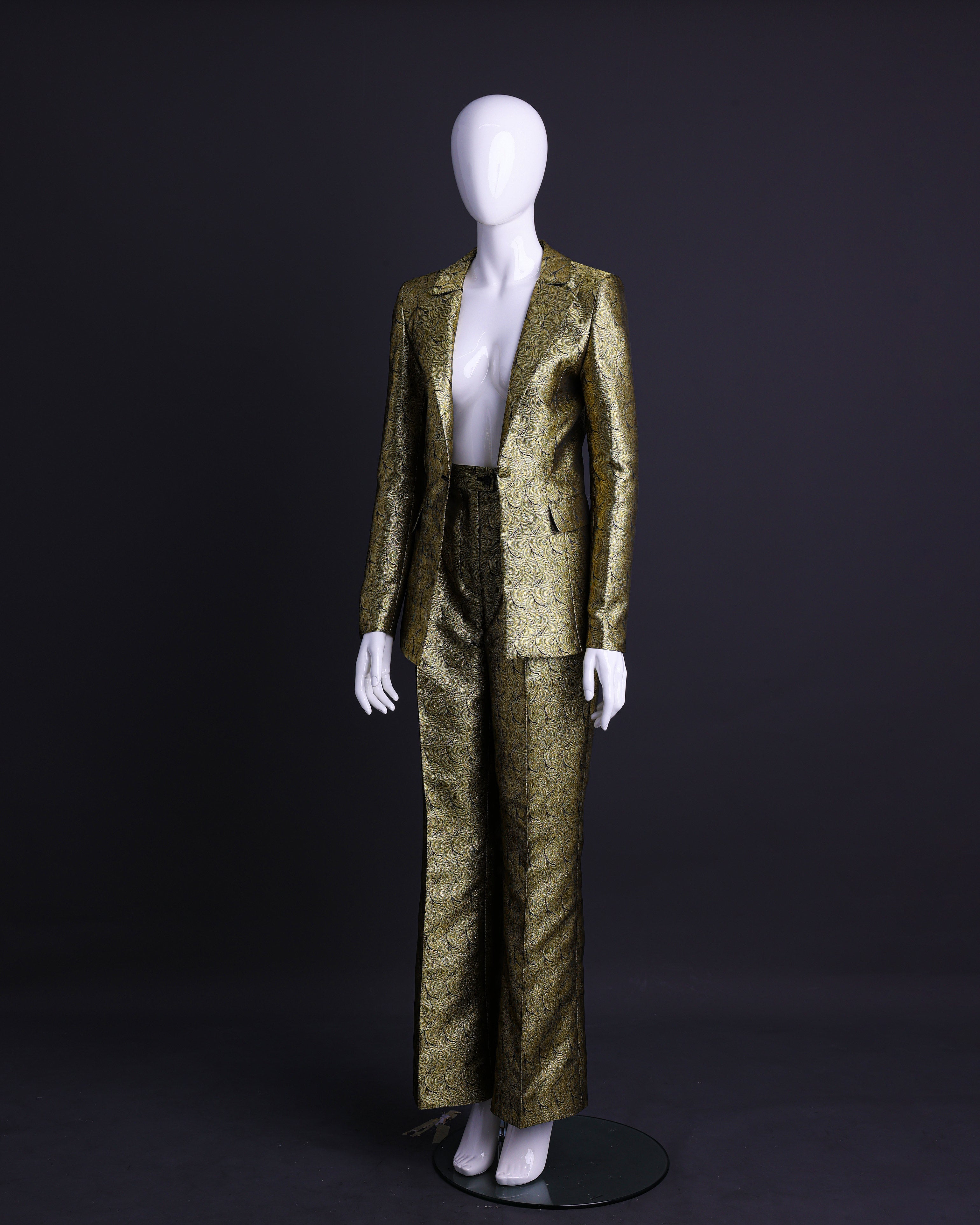 Traje de jacquard metalizado Sprial Gold con solapa de muesca extendida y pantalón pallazo