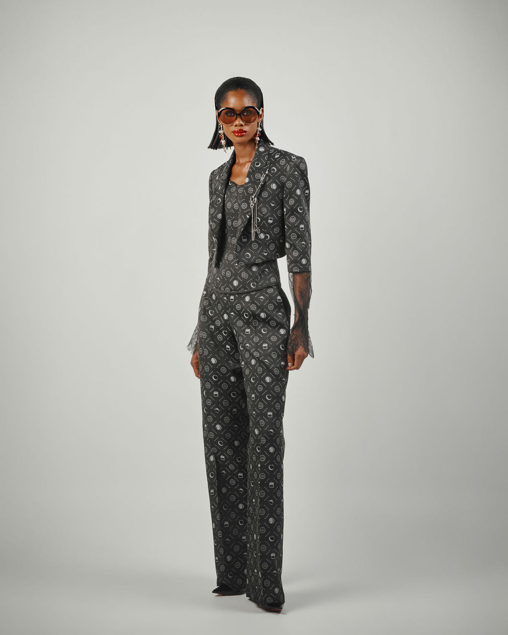 The “BYM” suit 3